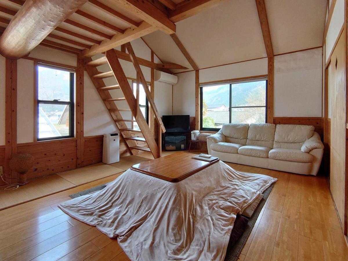 Yufuin Flora House Bed and Breakfast Εξωτερικό φωτογραφία