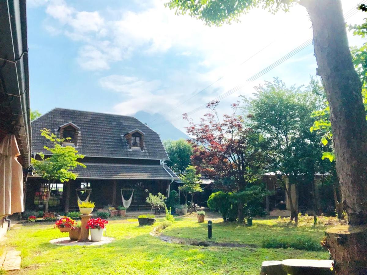 Yufuin Flora House Bed and Breakfast Εξωτερικό φωτογραφία