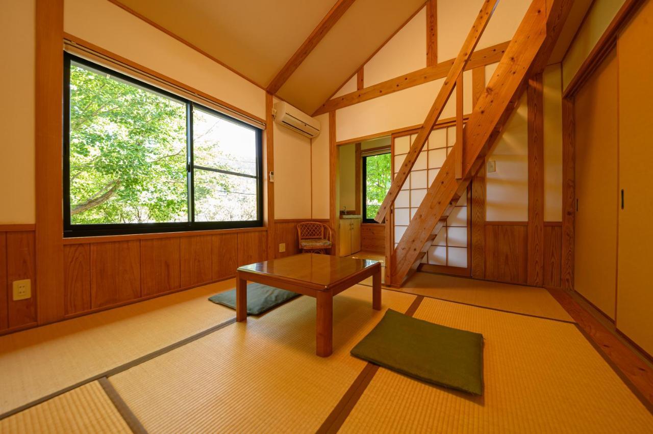 Yufuin Flora House Bed and Breakfast Εξωτερικό φωτογραφία