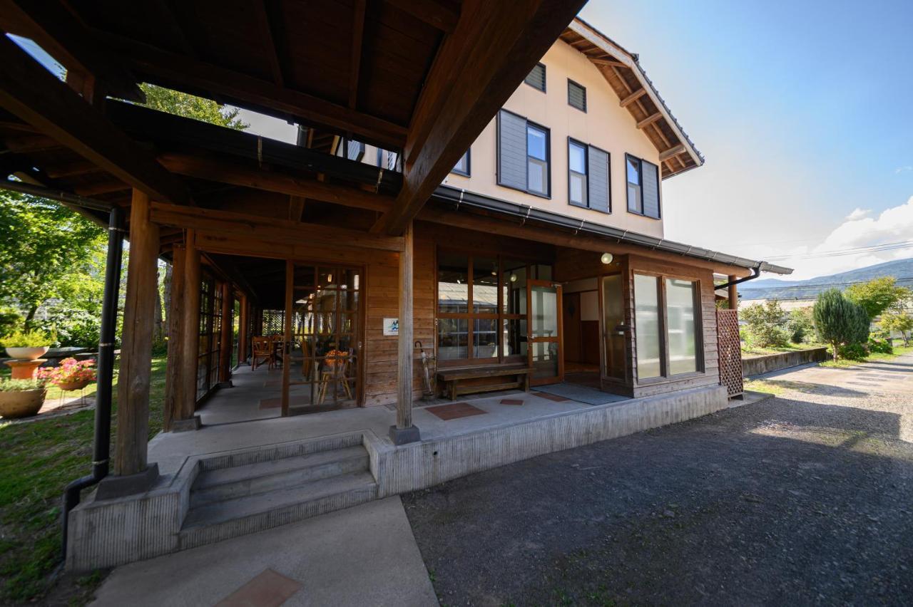 Yufuin Flora House Bed and Breakfast Εξωτερικό φωτογραφία