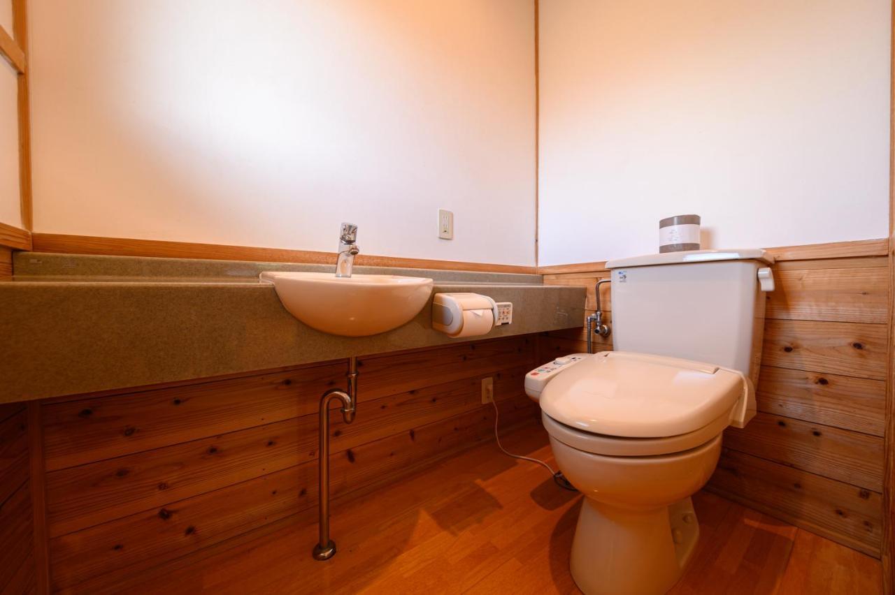 Yufuin Flora House Bed and Breakfast Εξωτερικό φωτογραφία