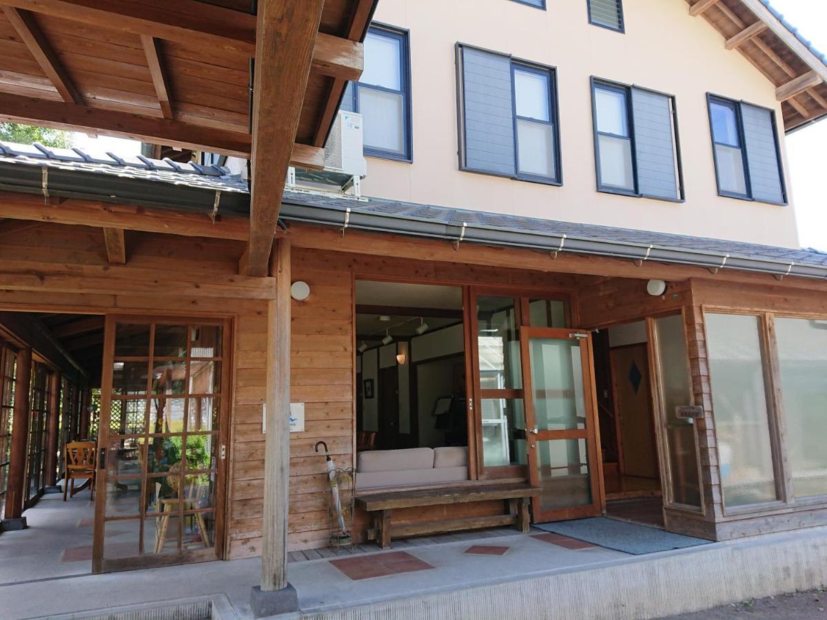 Yufuin Flora House Bed and Breakfast Εξωτερικό φωτογραφία